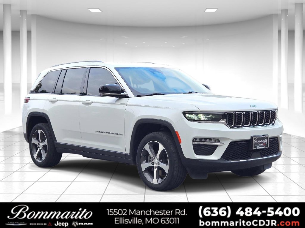 Used 2023 Jeep Grand Cherokee 4WD 4xe image 1