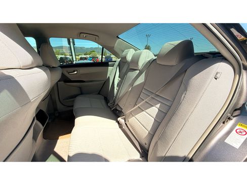 Used 2017 Toyota Camry LE FWD image 20