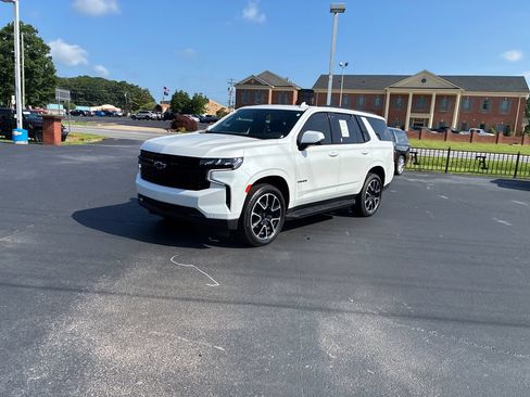 Used 2024 Chevrolet Tahoe RST w/ Luxury Package AWD/4WD image 8