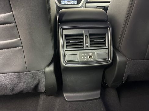 Used 2025 Subaru Forester Limited AWD/4WD image 19
