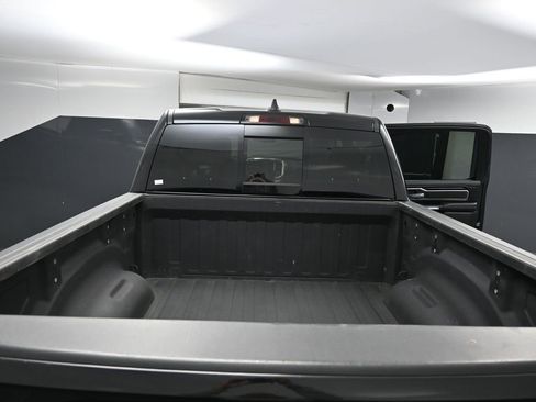 Used 2019 RAM 1500 Laramie image 23