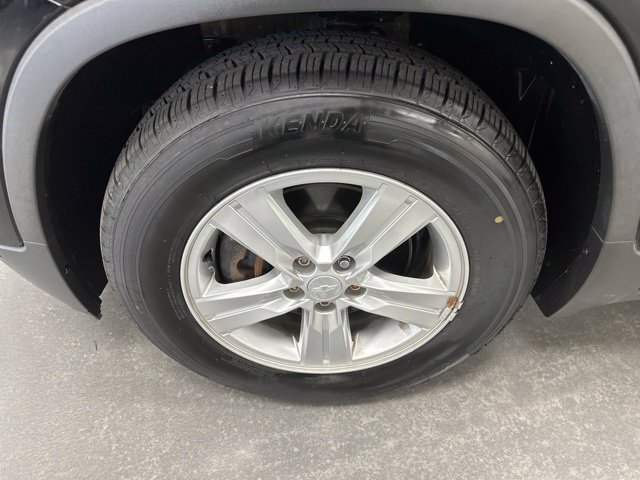 Used 2020 Chevrolet Trax LT FWD image 23
