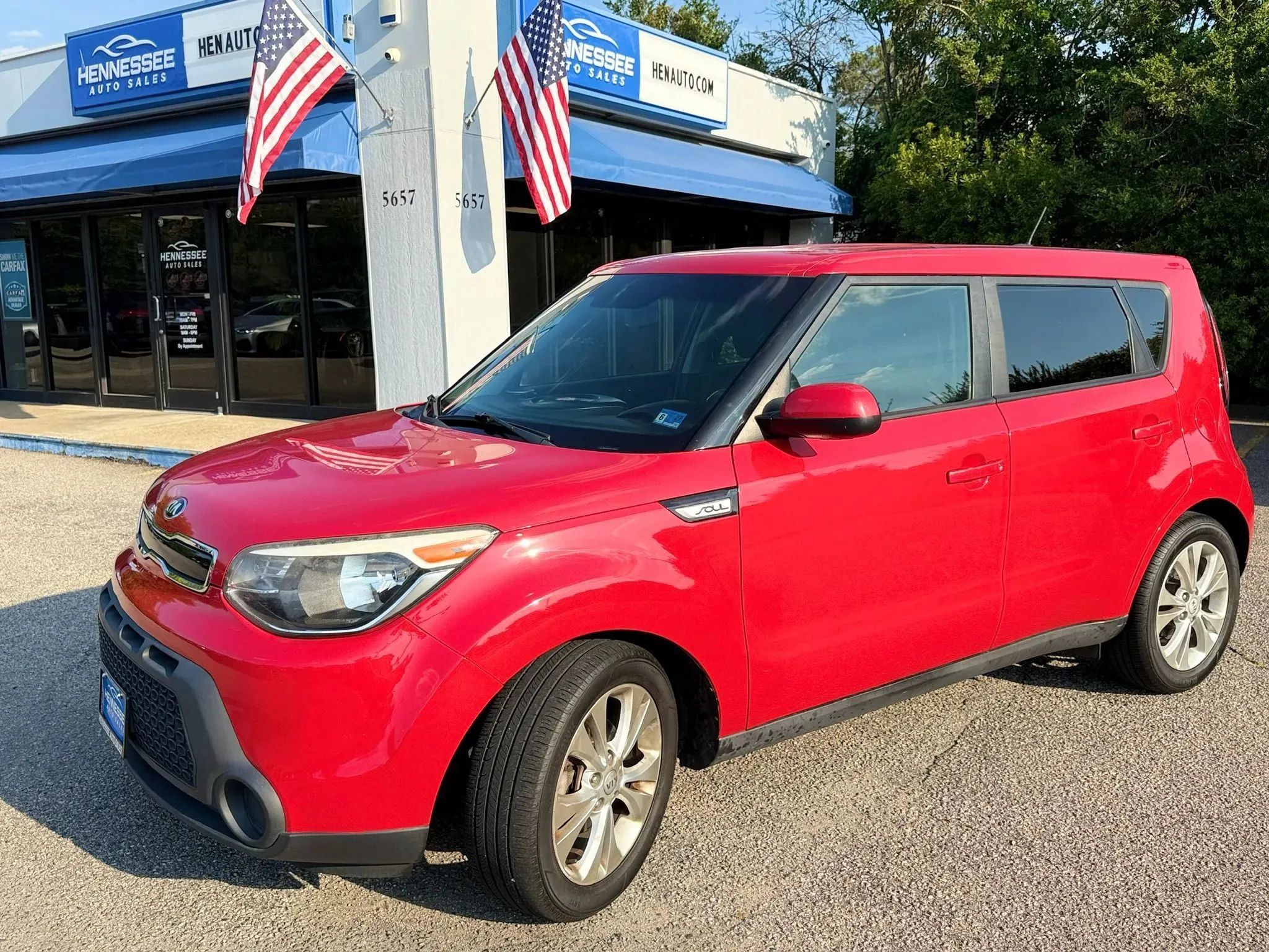 Used 2015 Kia Soul + FWD image 24