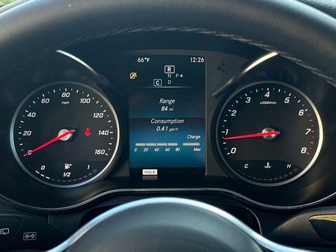 Used 2021 Mercedes-Benz GLC 300 image 18