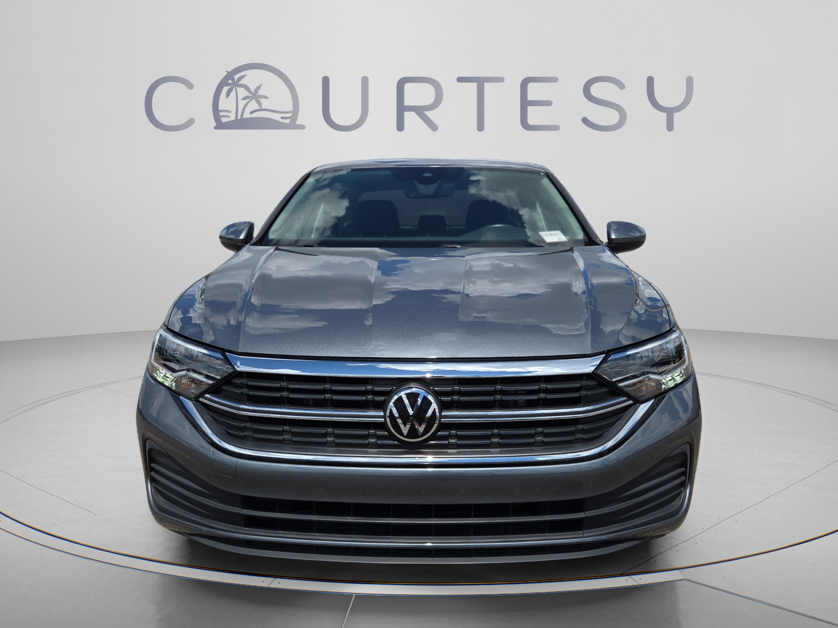 Used 2024 Volkswagen Jetta SE FWD image 8