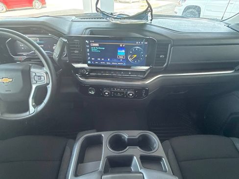 Used 2024 Chevrolet Silverado 1500 LT AWD/4WD image 23