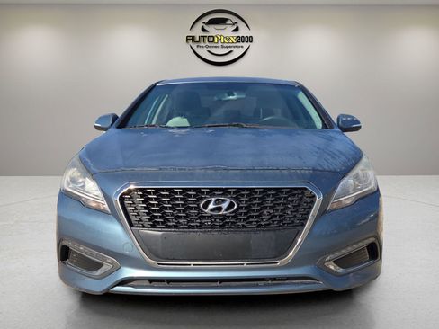 Used 2016 Hyundai Sonata SE image 2