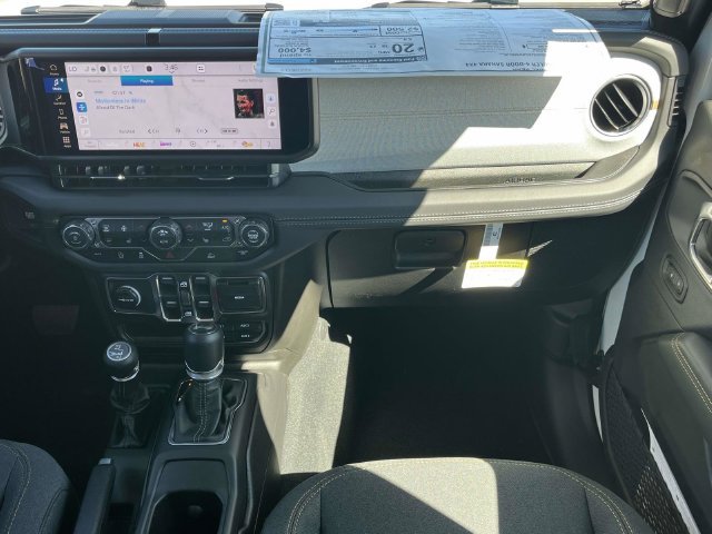 New 2026 Jeep Wrangler Unlimited Sahara AWD/4WD image 15