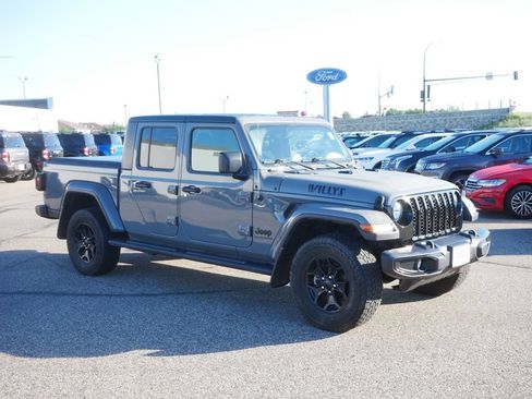 Used 2021 Jeep Gladiator Sport AWD/4WD image 3