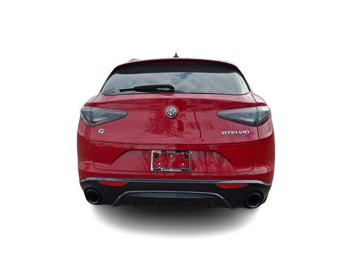 Used 2024 Alfa Romeo Stelvio Veloce image 5