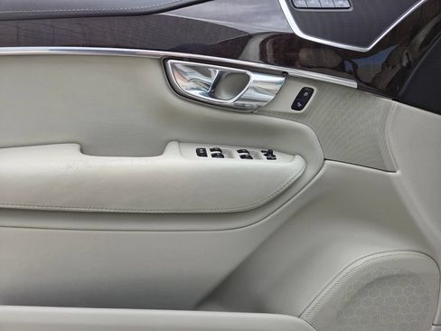 Used 2017 Volvo XC90 T8 Inscription w/ Vision Package AWD/4WD image 24