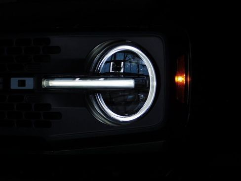 Used 2024 Ford Bronco Badlands image 19