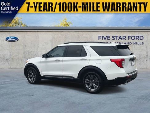 Used 2023 Ford Explorer XLT w/ Equipment Group 202A RWD image 8