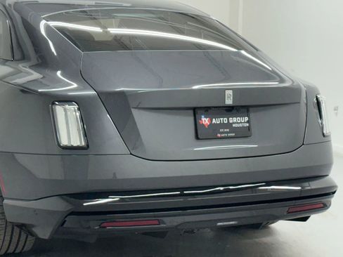 Used 2025 Rolls-Royce Spectre image 43