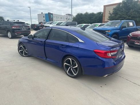 Used 2022 Honda Accord Sport image 4