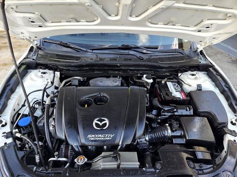 Used 2018 MAZDA MAZDA3 Touring image 20