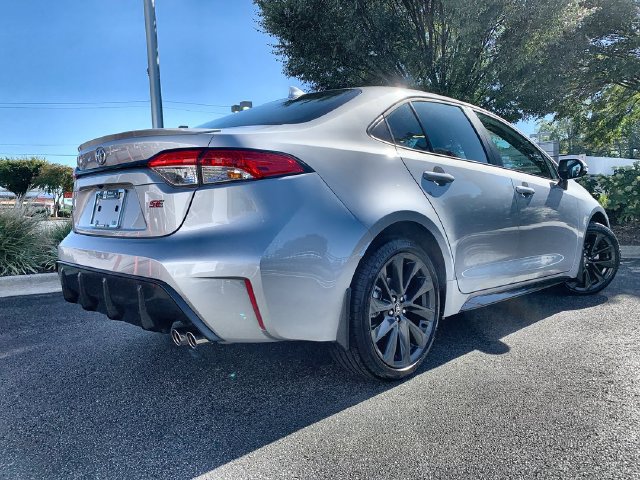 Used 2026 Toyota Corolla SE FWD image 8