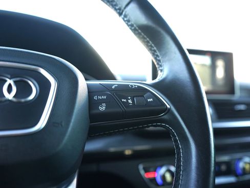 Used 2018 Audi SQ5 Premium Plus image 24