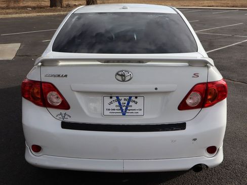Used 2010 Toyota Corolla S image 6