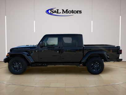 New 2026 Jeep Gladiator Sport