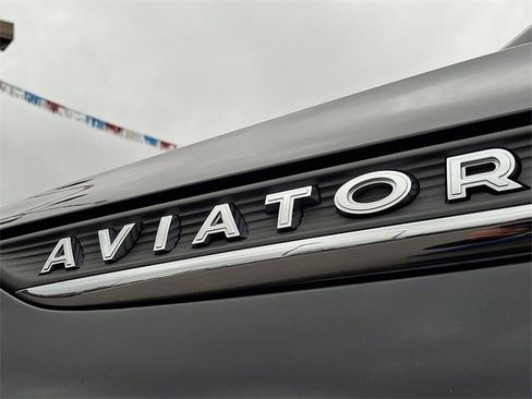 Used 2020 Lincoln Aviator Reserve image 33