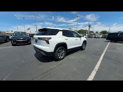 Certified 2025 Chevrolet Equinox LT w/ Safety and Technology Package FWD image 8