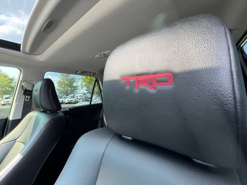 Used 2023 Toyota 4Runner TRD Off-Road Premium w/ Moonroof Package AWD/4WD image 31
