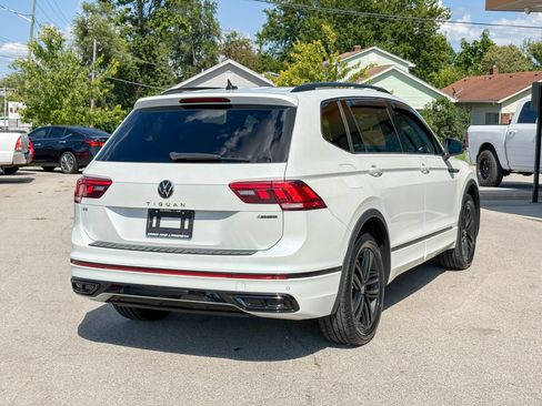 Used 2022 Volkswagen Tiguan SE R-Line AWD/4WD image 11