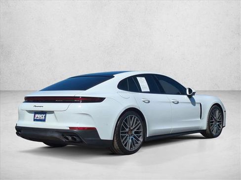 Used 2024 Porsche Panamera image 5