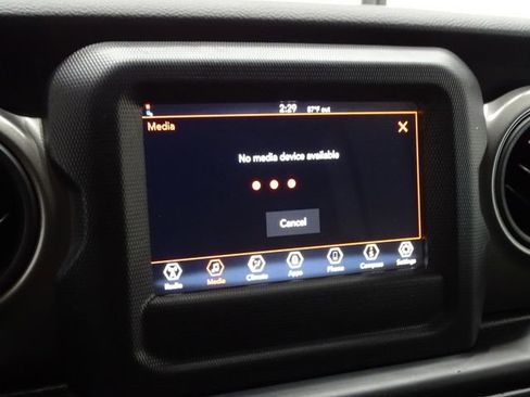 Used 2023 Jeep Wrangler Sport image 31