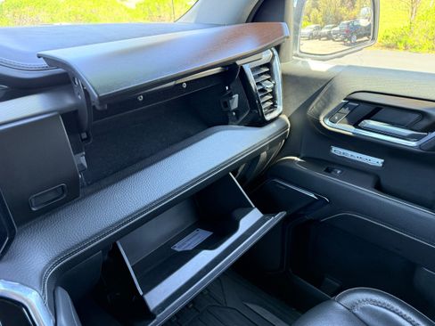 Used 2024 GMC Sierra 1500 Denali w/ Technology Package image 23