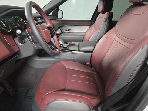 Used 2025 Land Rover Range Rover Sport Dynamic SE image 12