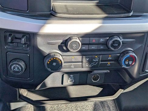 New 2026 Ford F250 XL w/ XL Chrome Package image 21