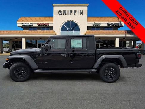 New 2026 Jeep Gladiator Sport AWD/4WD image 10