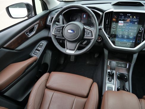 Used 2023 Subaru Ascent Touring AWD/4WD image 9
