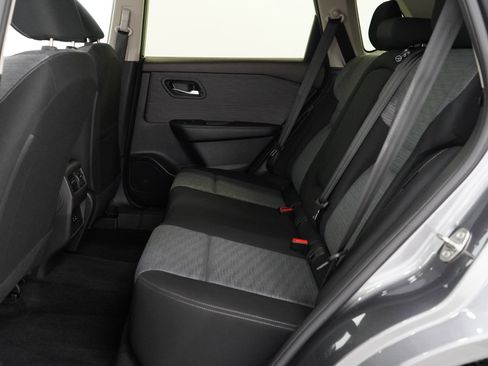 Used 2023 Nissan Rogue SV image 14