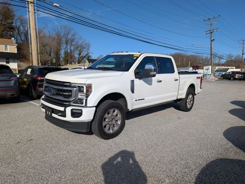 Certified 2022 Ford F350 Platinum image 2