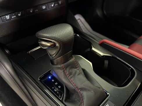 Used 2024 Lexus ES 300h F Sport image 19