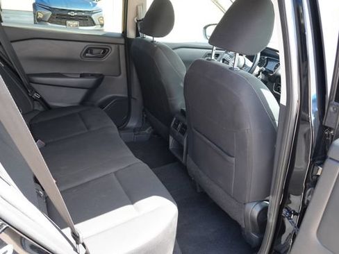 Used 2024 Nissan Rogue S FWD image 23