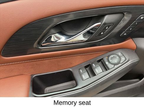 Used 2020 Chevrolet Traverse High Country AWD/4WD image 19