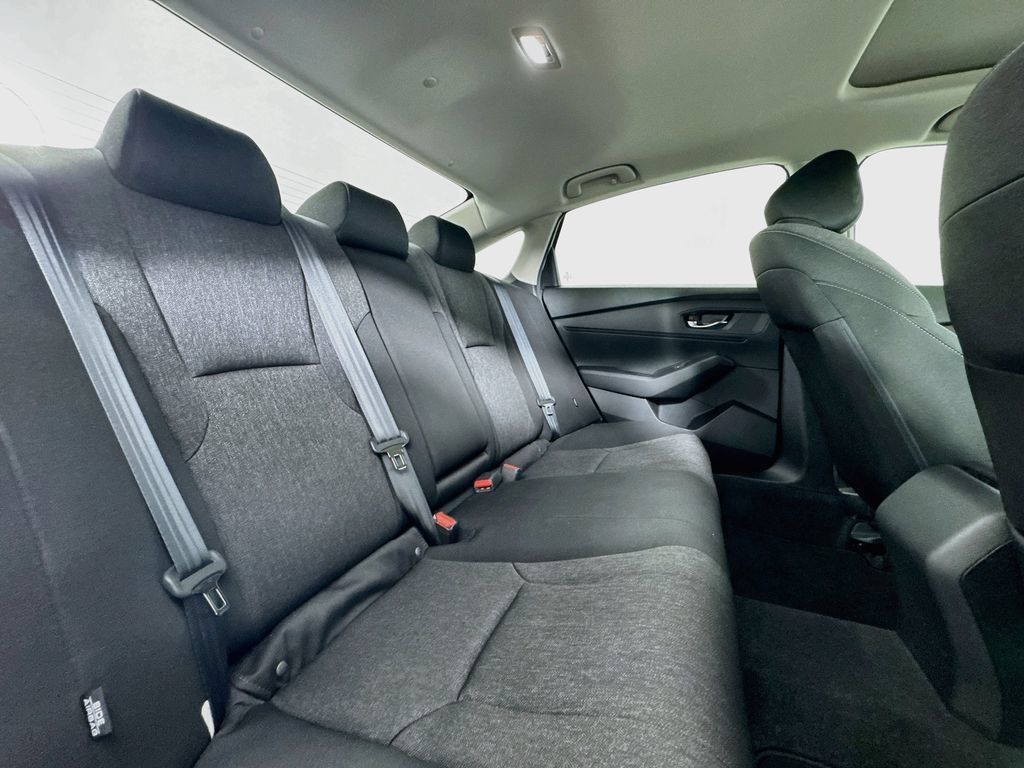 Used 2023 Honda Accord EX image 34