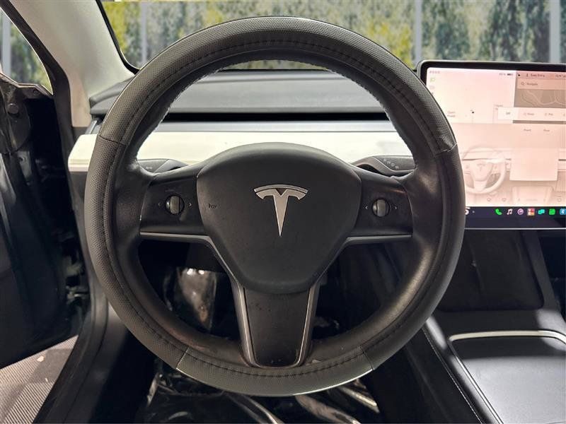 Used 2021 Tesla Model 3 Standard Range Plus RWD image 17
