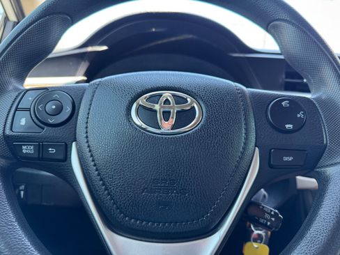 Used 2014 Toyota Corolla LE FWD image 15