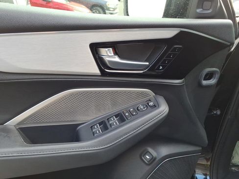 Used 2024 Acura MDX SH-AWD image 16