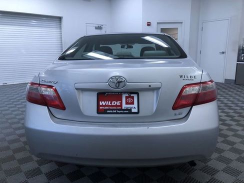 Used 2009 Toyota Camry LE image 14