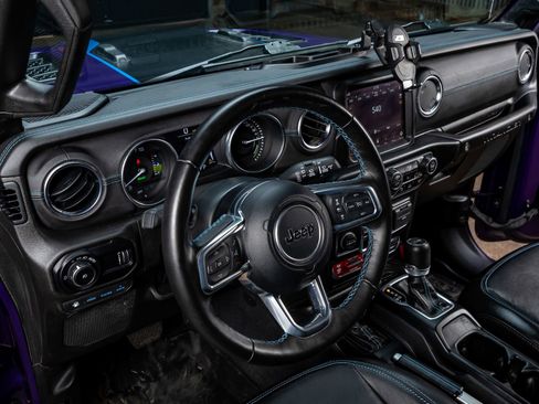 Used 2023 Jeep Wrangler Unlimited Rubicon 4xe w/ Steel Bumper Group image 13