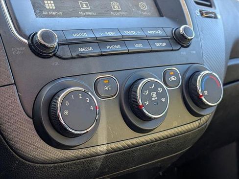 Used 2017 Kia Forte EX image 7