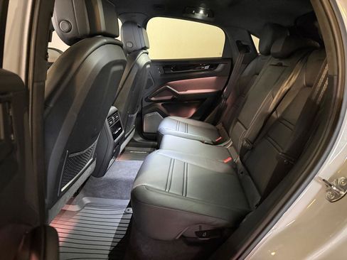 Used 2025 Porsche Cayenne GTS image 13
