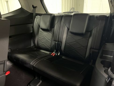 Used 2025 Volkswagen Atlas SE FWD image 22