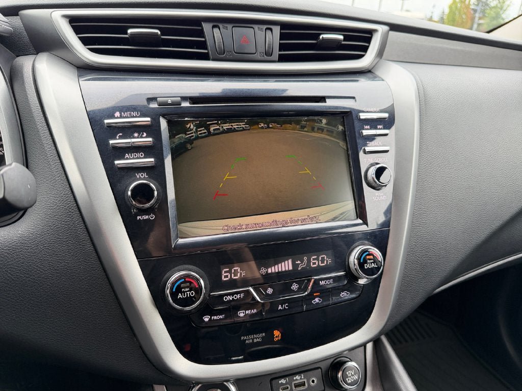 Used 2023 Nissan Murano SV w/ SV Midnight Edition Package FWD image 17